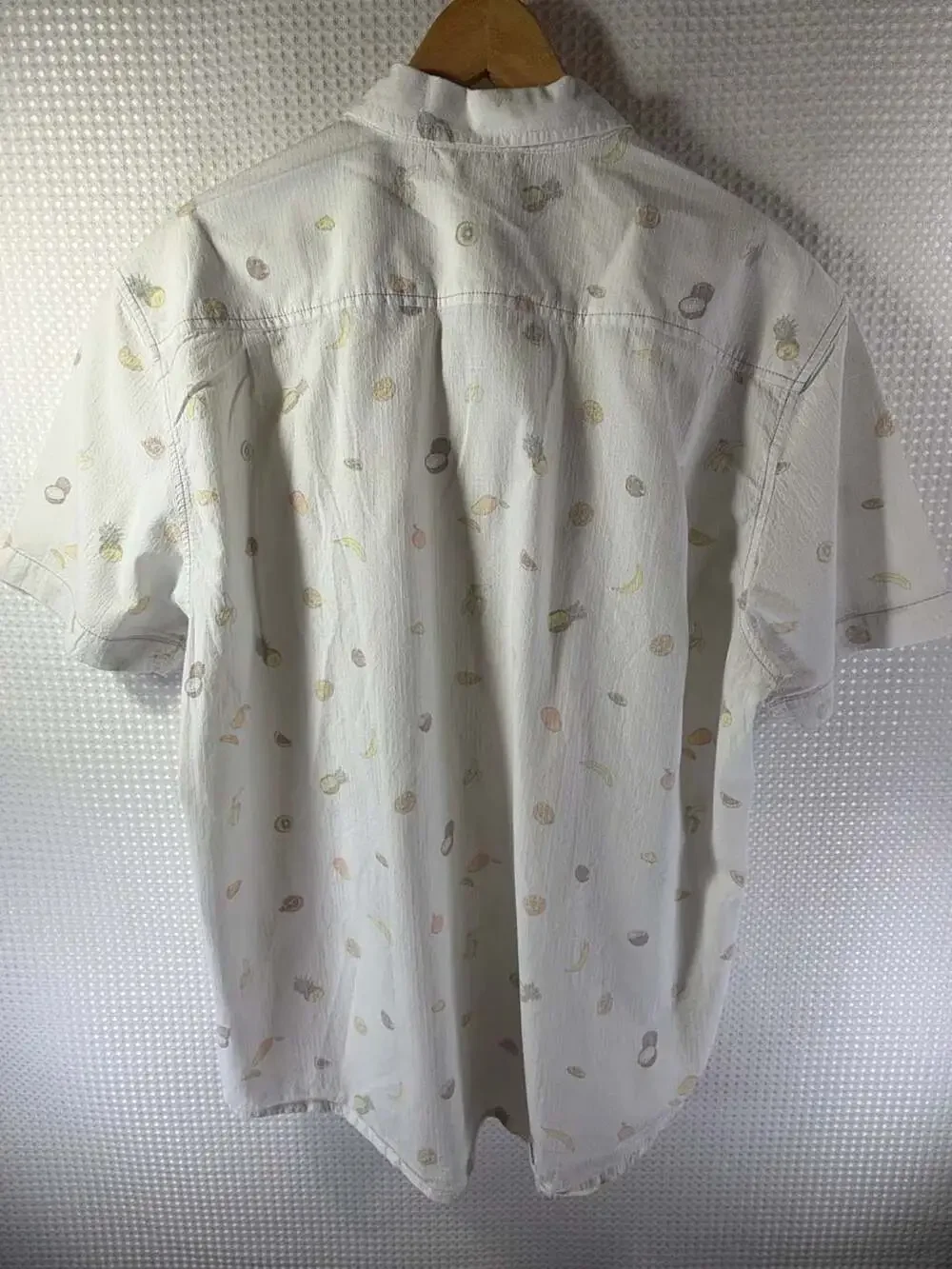 Tommy Bahama Men's Short Sleeve Button-Up Shirt with Fruit and Pineapple Print